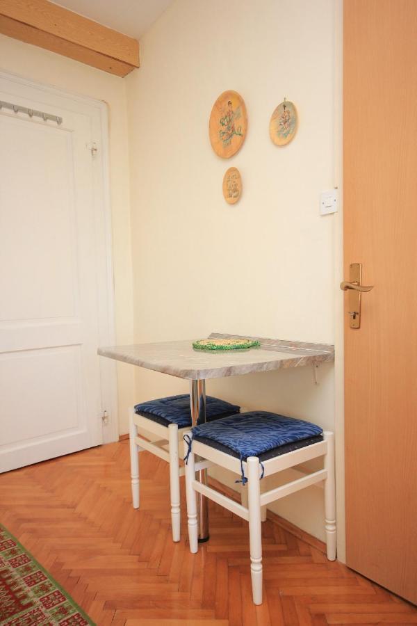 Apartments And Rooms By The Sea Komiza, Vis - 2431 Экстерьер фото